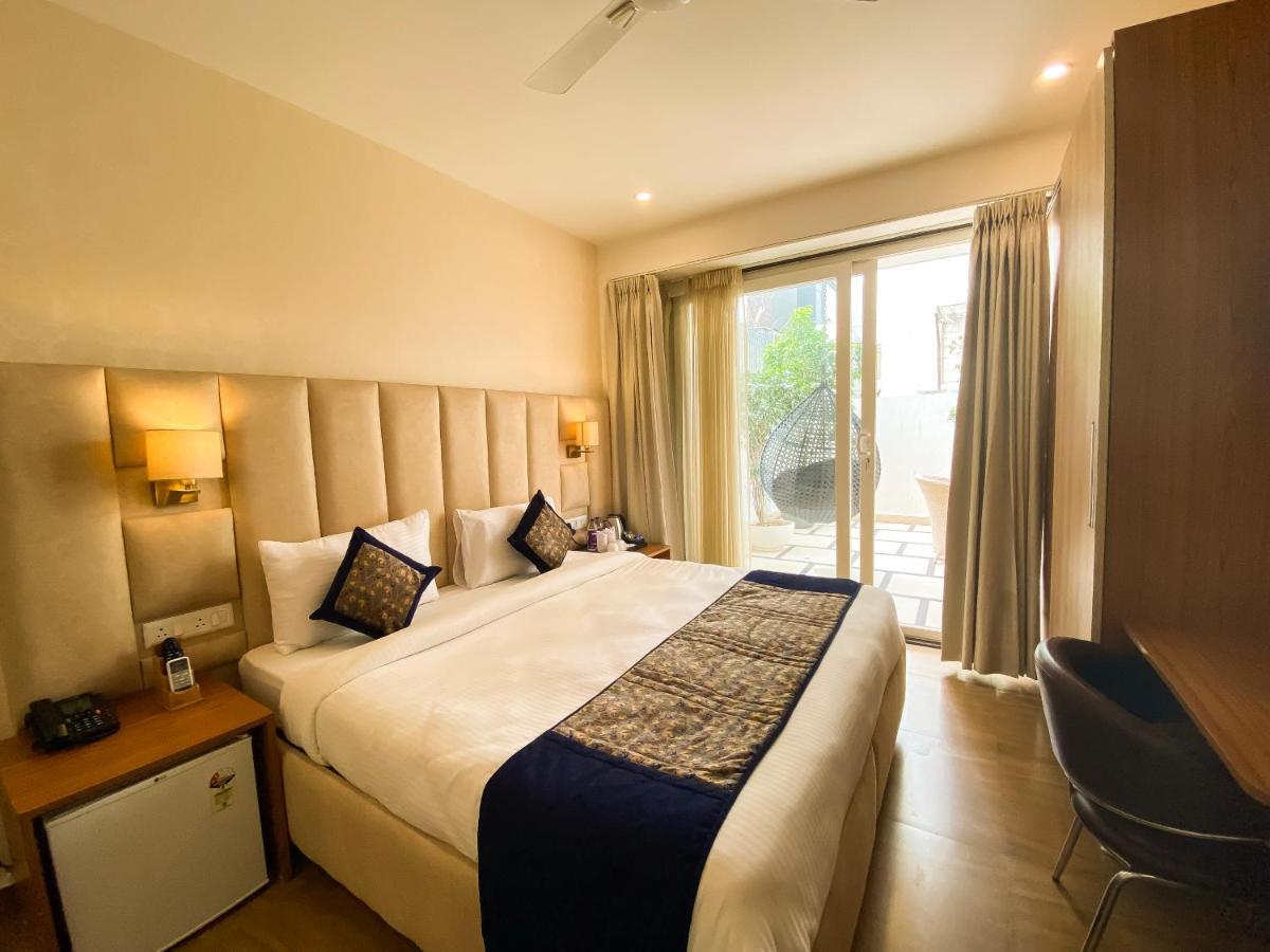 Sky Suites Гургаон Екстериор снимка