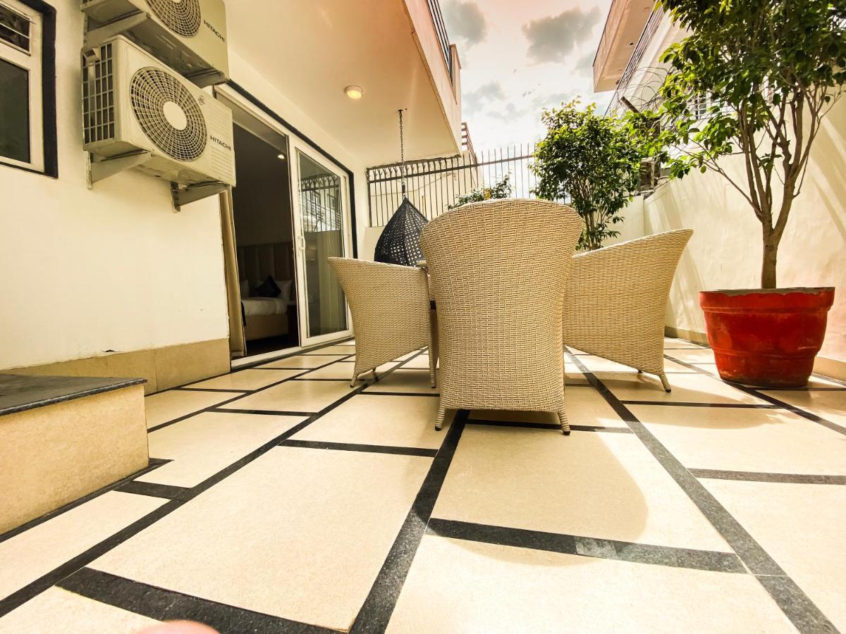 Sky Suites Гургаон Екстериор снимка