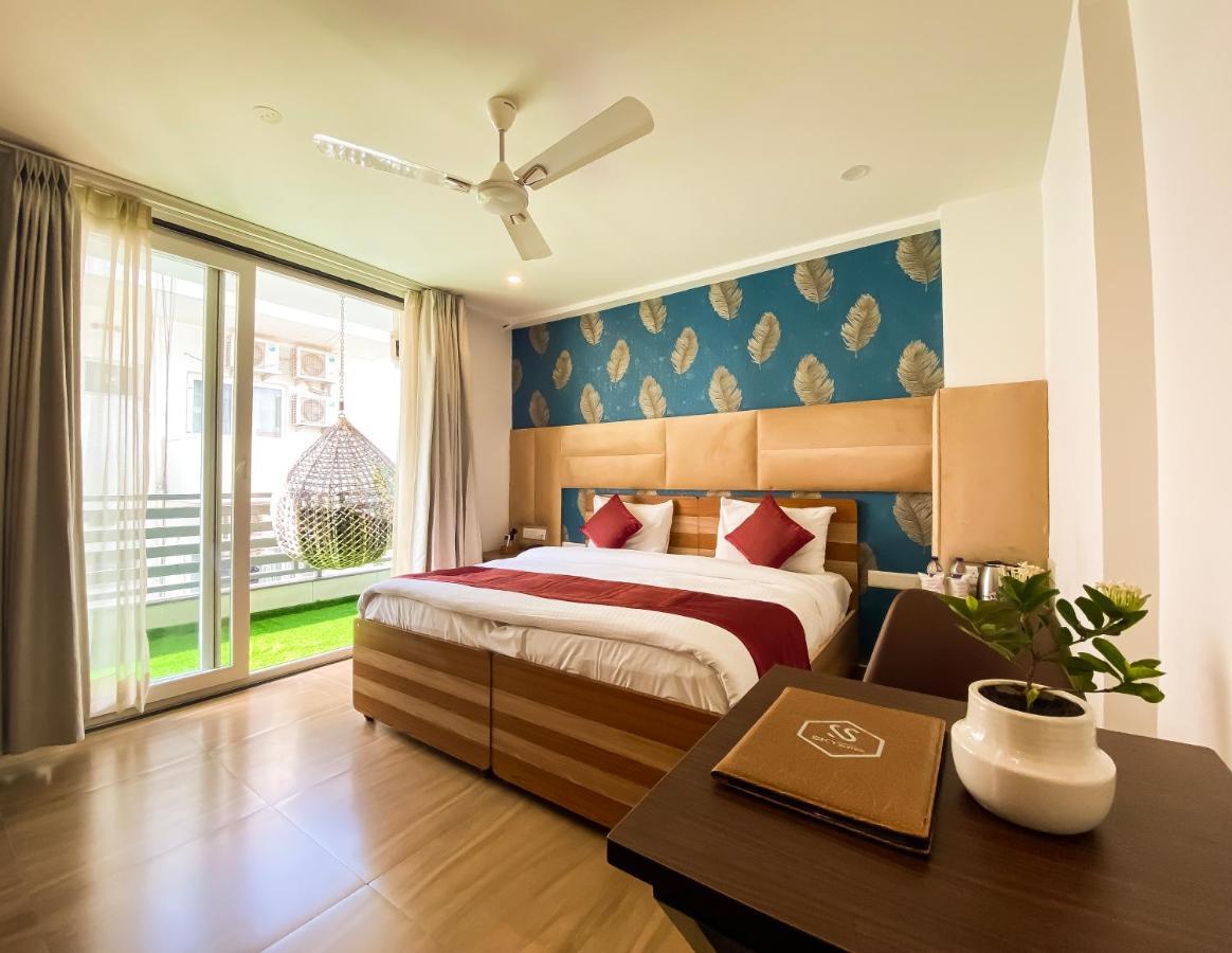 Sky Suites Гургаон Екстериор снимка