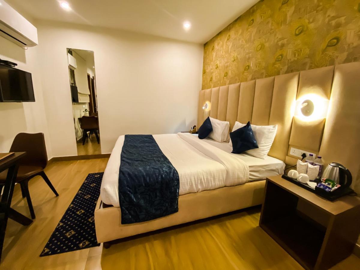 Sky Suites Гургаон Екстериор снимка
