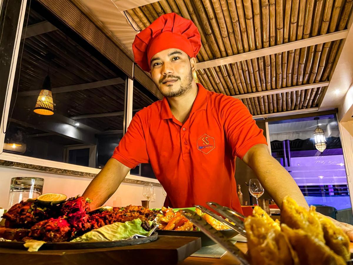Sky Suites Гургаон Екстериор снимка