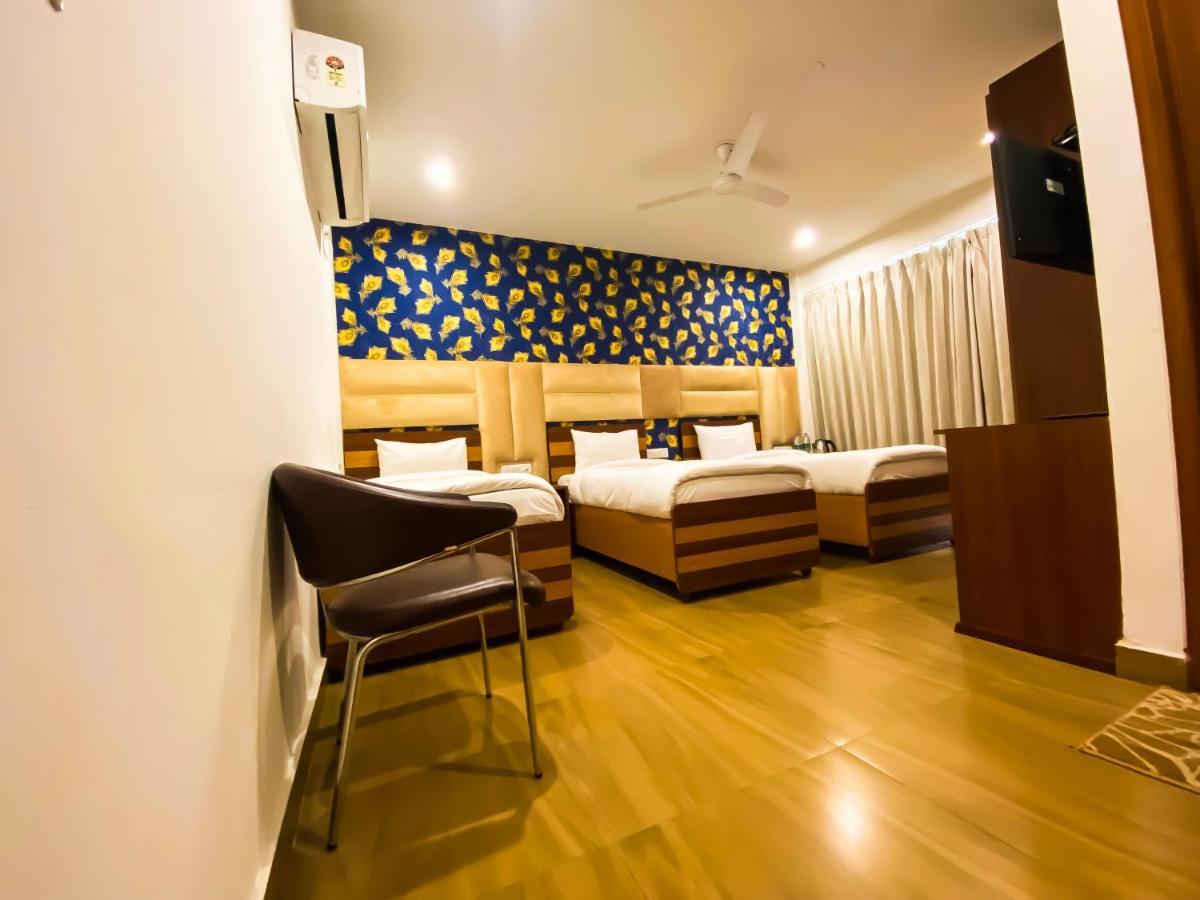 Sky Suites Гургаон Екстериор снимка